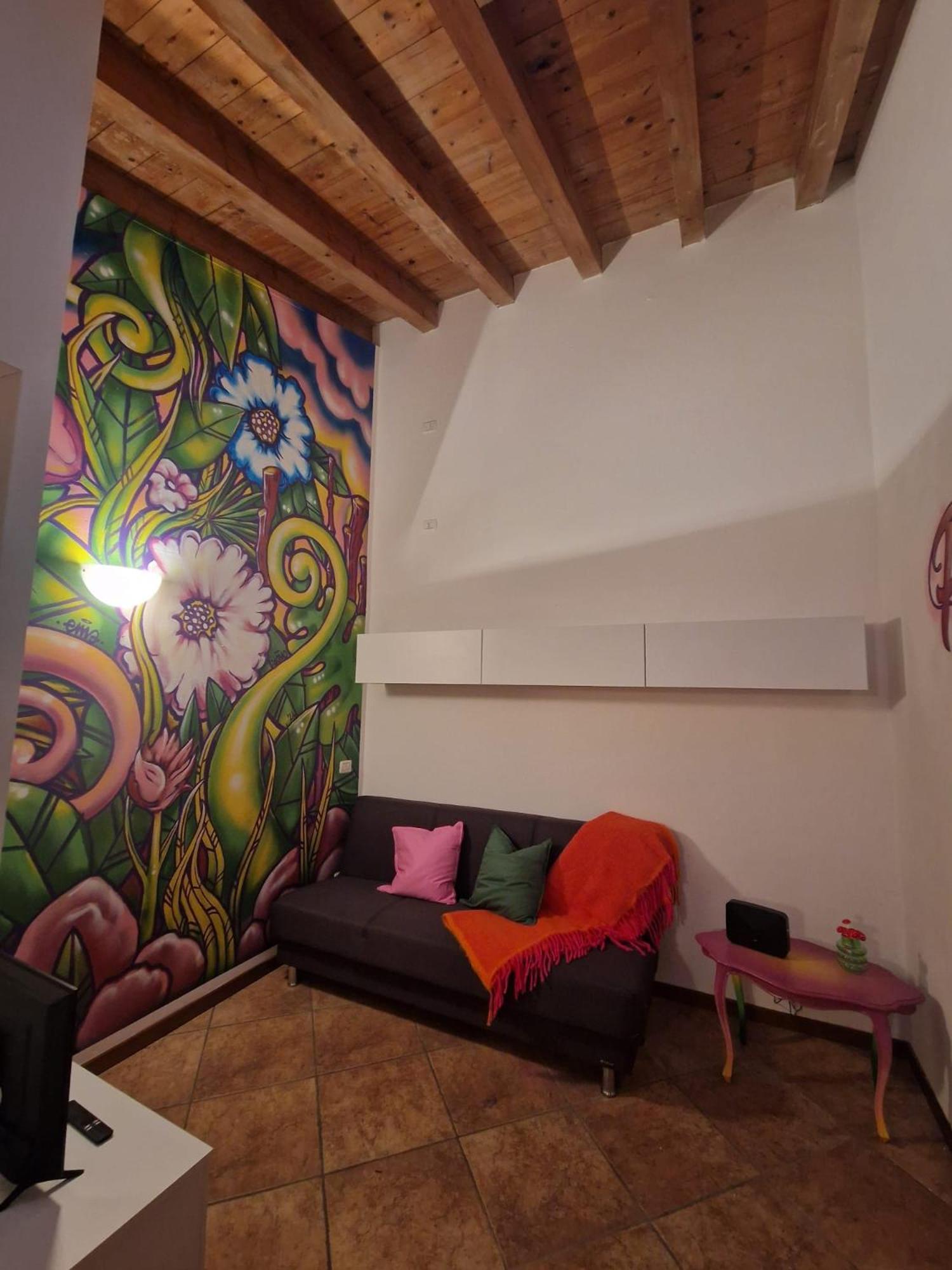 Pati Bilocale - Graffiti'S Apartment Bergamo Eksteriør billede